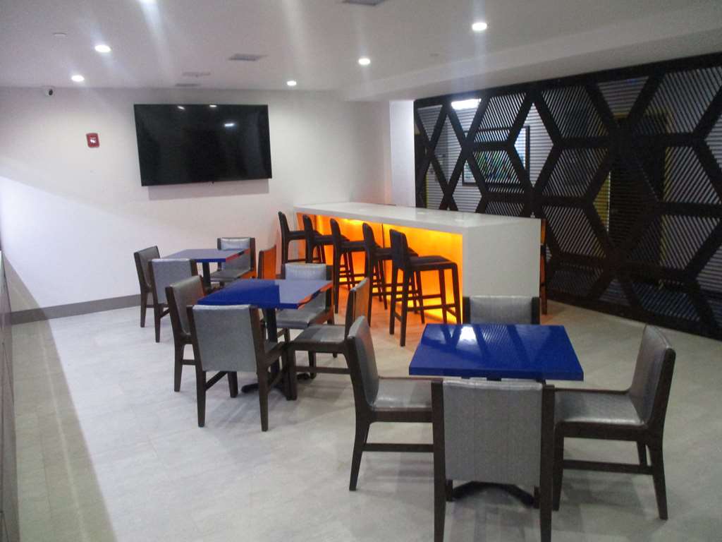 Glo Best Western Brooklyn Nyc Hotel New York Restaurant photo